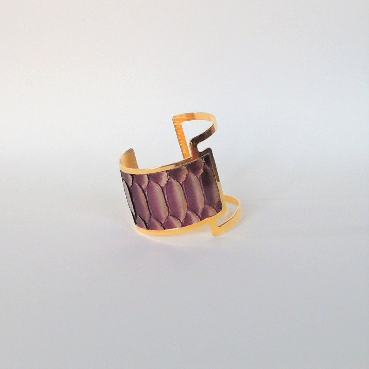 Brazalete de serpiente pitón natural en oro y malva